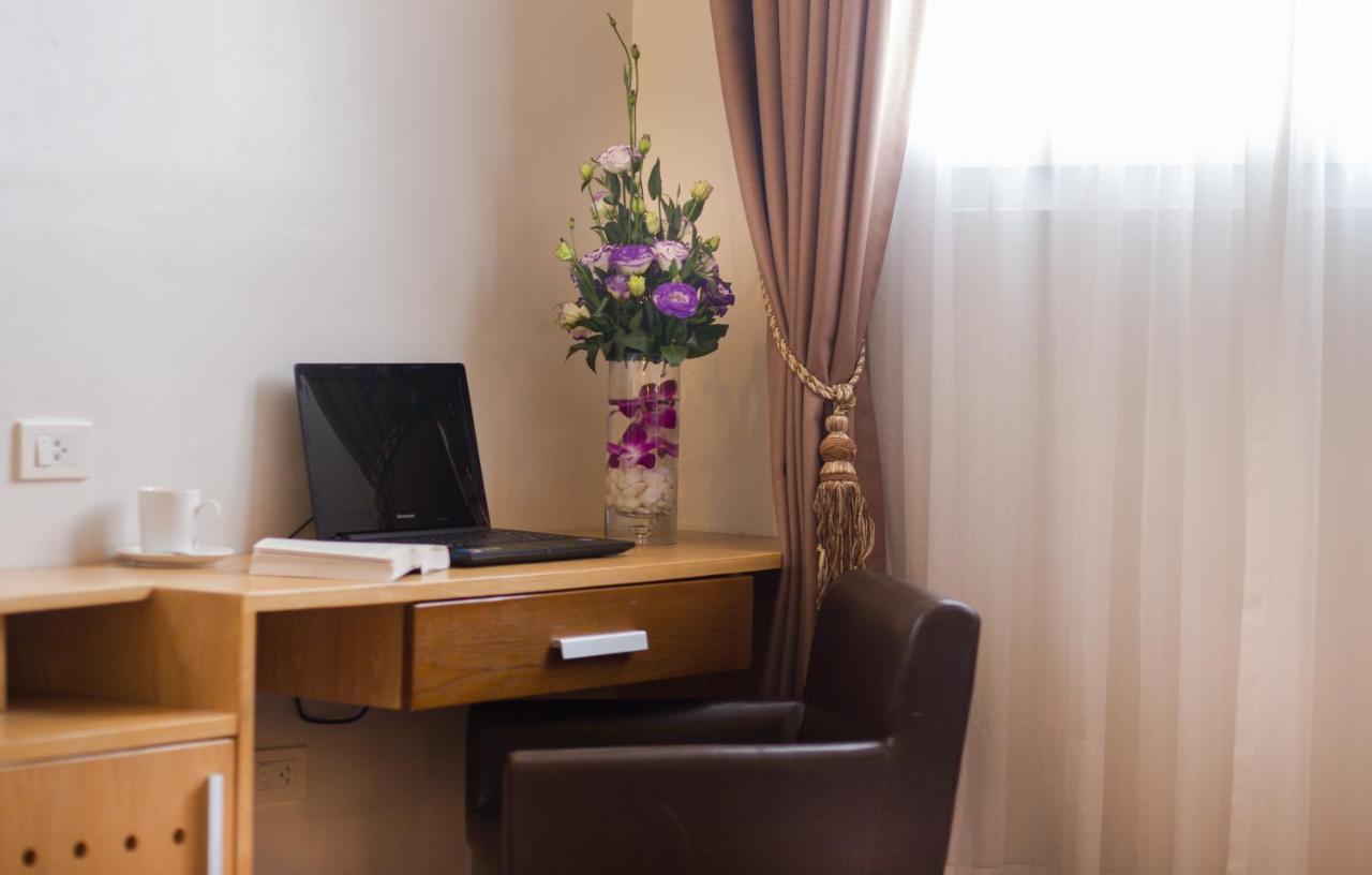 Eliana Ruby Hotel & Travel ฮานอย ภายนอก รูปภาพ