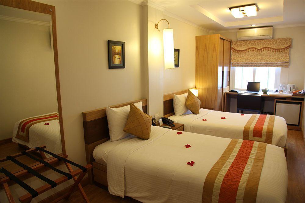 Eliana Ruby Hotel & Travel ฮานอย ภายนอก รูปภาพ